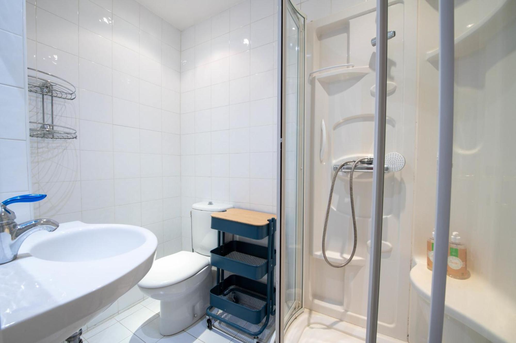 Apartment 3-br With Private Pool & Sea View *