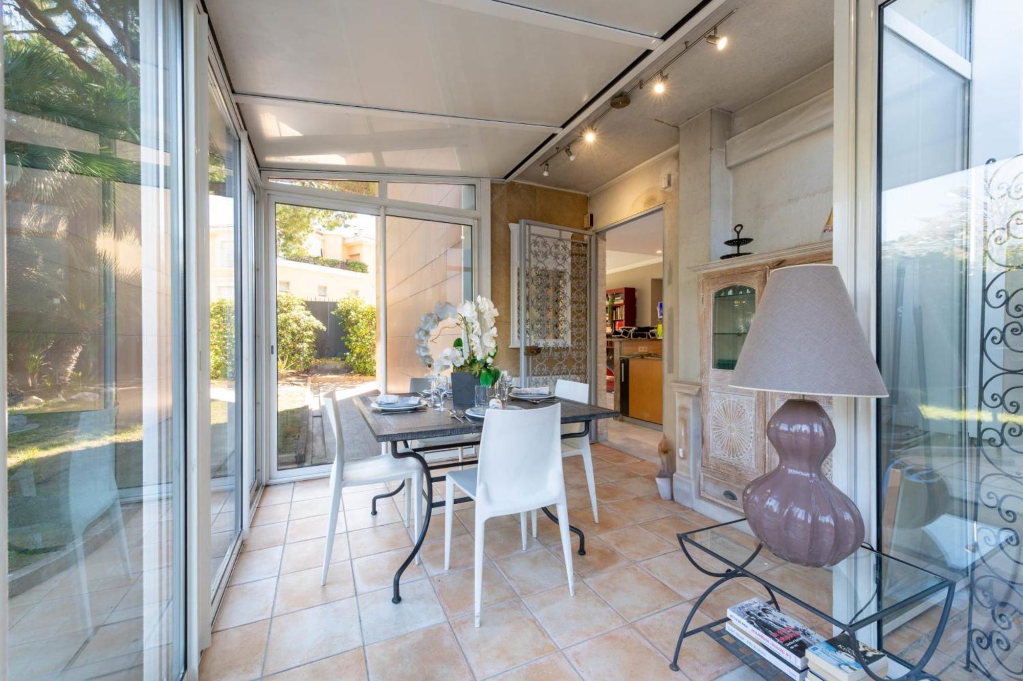 Apartment 3-br With Private Pool & Sea View Cannes