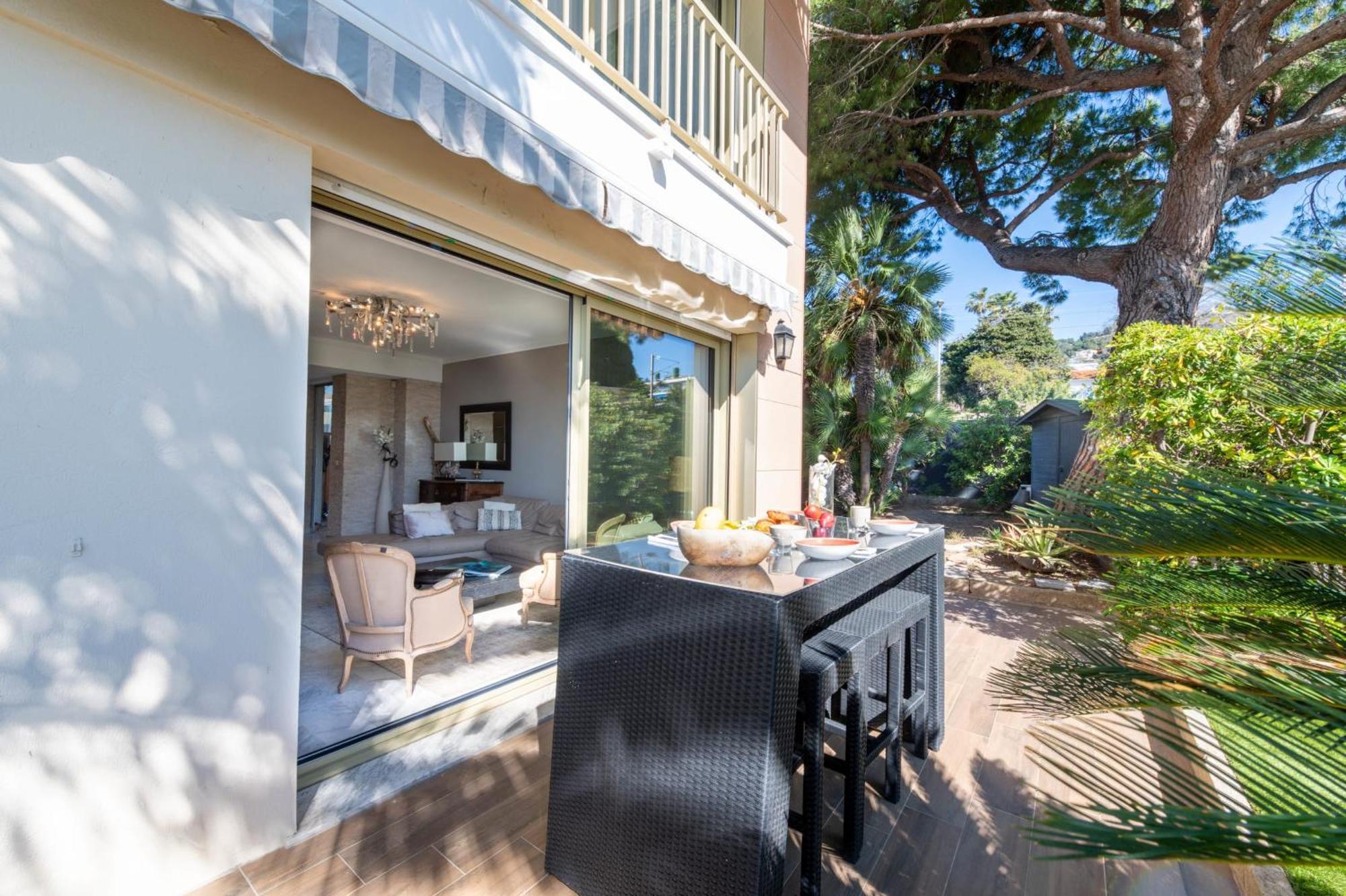 3-br With Private Pool & Sea View