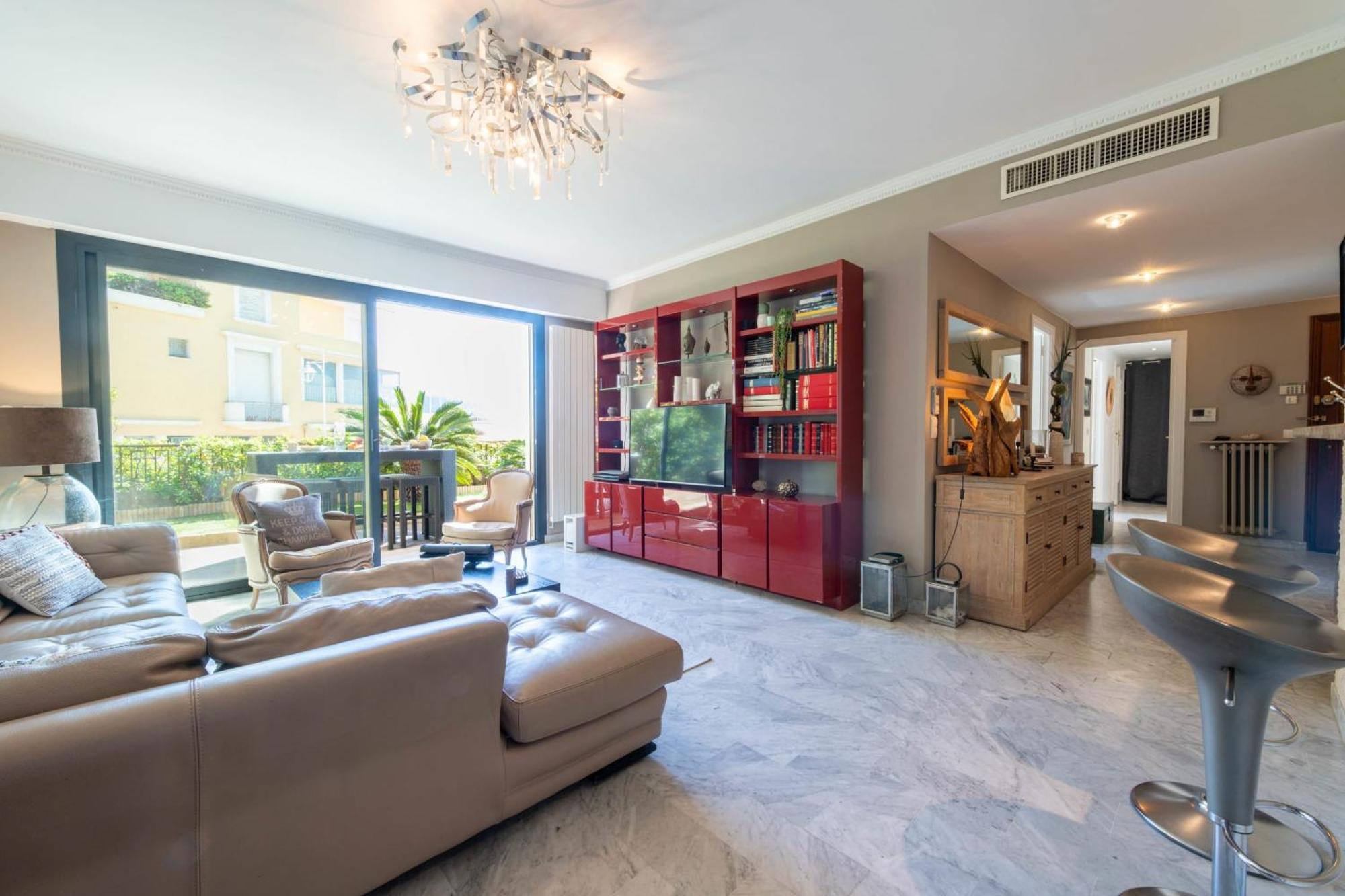 3-br With Private Pool & Sea View Apartment *